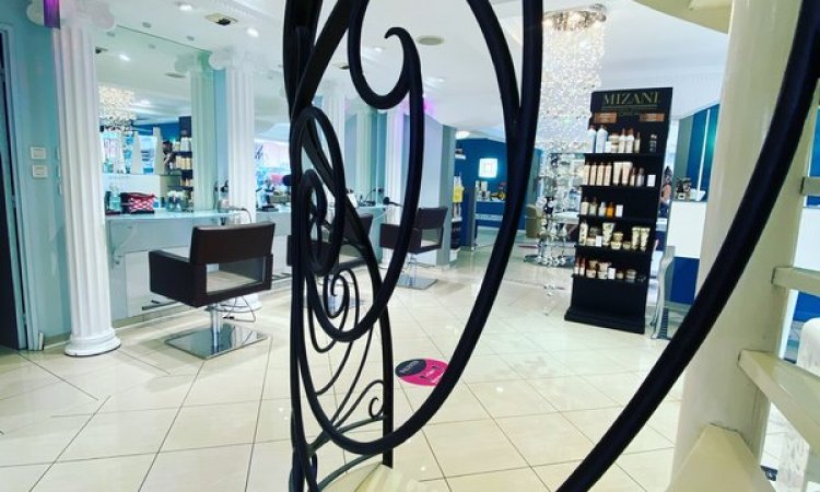 VALENTIN COIFFURE Sainte-Clotilde - Salon de coiffure pour femmes