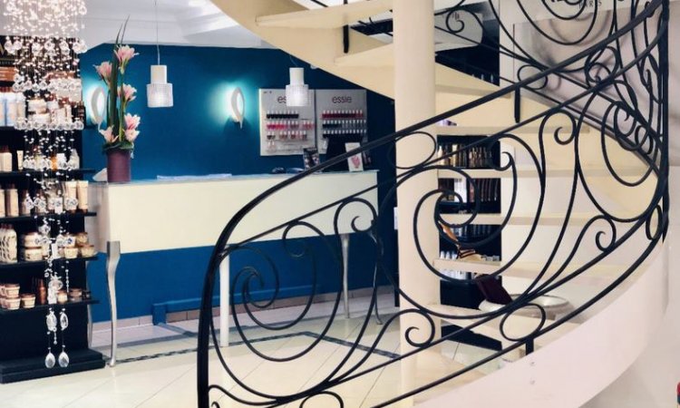 VALENTIN COIFFURE Sainte-Clotilde - Salon de coiffure pour femmes