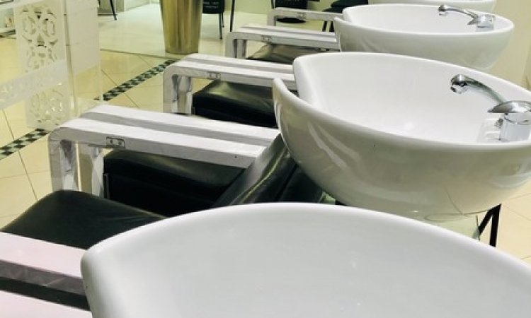 VALENTIN COIFFURE Sainte-Clotilde - Salon de coiffure pour femmes